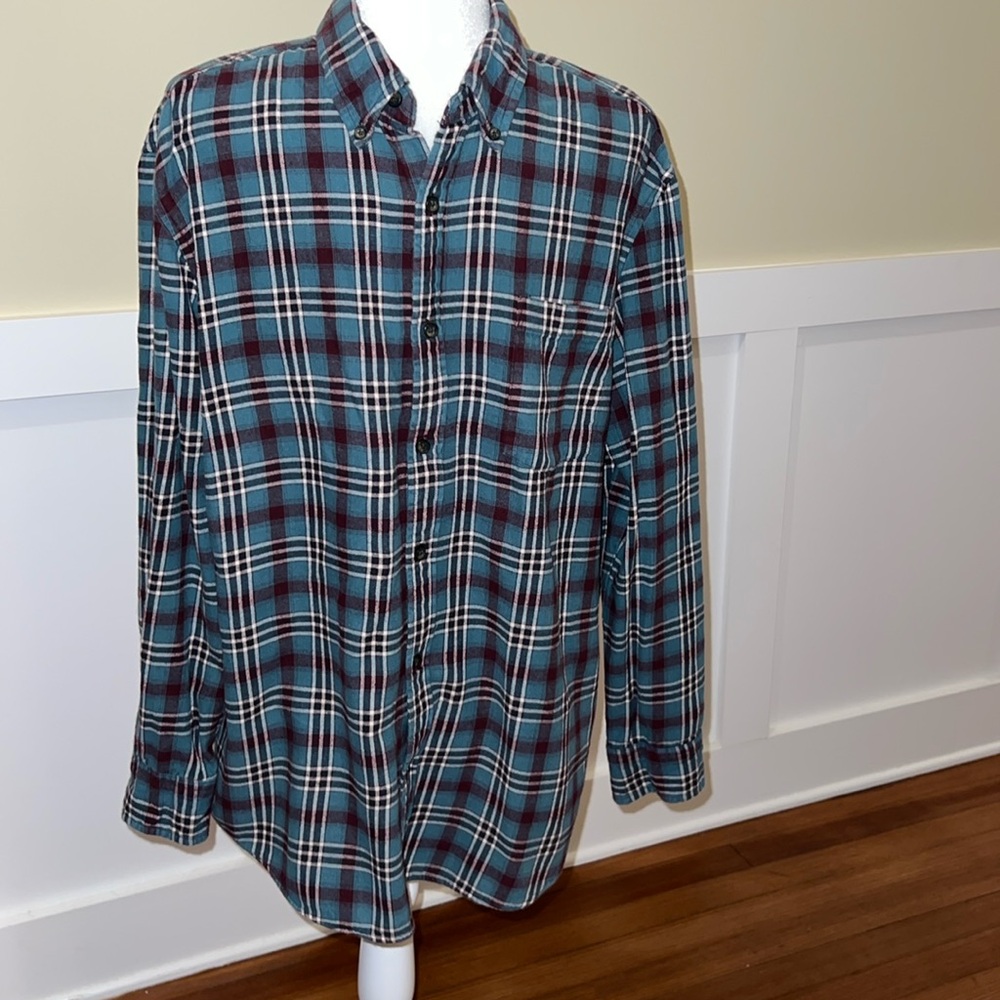 Men’s flannel shirt